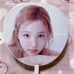 TWICE ナヨン うちわ TWICE ナヨン Beat ax うちわ - メルカリ
