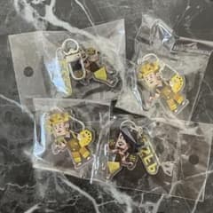MBTI アクリルキーホルダー 4種セットのサムネイル