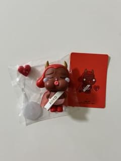 CRYBABY Crying For Love フィギュアのサムネイル