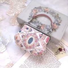 インド刺繍メルヘン がま口ポーチ チャーム付 2のサムネイル