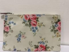 Cath Kidston フラットポーチ 花柄のサムネイル