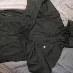 VOLCOM ボルコム ナイロンパーカーのサムネイル