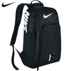 NIKEバックパック スタイリッシュのサムネイル