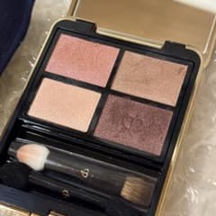 クレドポーボーテ ケース付 アイシャドウ オンブルクルールクアドリ9