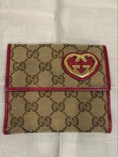 GUCCI GGキャンバスハートロゴ二つ折り財布 コンパクト ベージュピンクのサムネイル