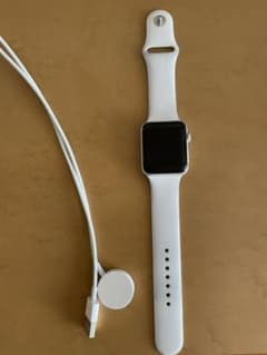 Apple Watch series3 42mm シルバー　充電コード付きのサムネイル