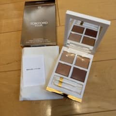 新品未使用TOM FORD SOLEIL EYE COLOR QUAD 01のサムネイル