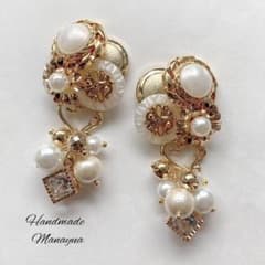 No.61ボタンピアス♡ハンドメイドピアスのサムネイル