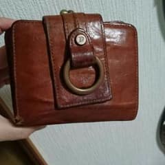 ダコタ二つ折財布のサムネイル