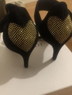 Diorハートスタッズベルベットサンダル箱付きGINZASIX購入レア品 Diorハートスタッズベルベットサンダル箱付きGINZASIX購入レア品