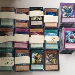遊戯王 処分品1400枚ちょい まとめ売りのサムネイル