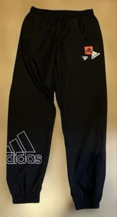 adidas アディダス ジャージ パンツ ブラック　ランニング　Sサイズのサムネイル