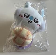 ちいかわ デスクトップから見守るひっかけぬいぐるみ メロンパン持ち