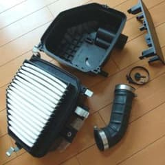 純正 エアークリーナーボックス DA17W DR17W クリッパーリオ エブリイのサムネイル