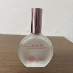 FIANCÉE パルファンドトワレ ピュアシャンプー 50mlのサムネイル