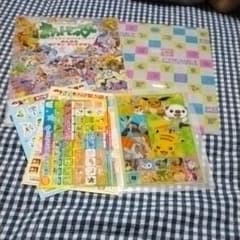 ポケモンクリアファイル　Ａ4-3枚、Ａ5-1枚　　　下敷き、シール、おまけのサムネイル