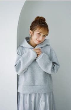 辻希美　辻ちゃん　アンジュシャルム　しまむら　パーカー　パールのサムネイル