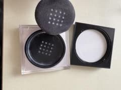 shu uemura アンリミテッド mopo ルースパウダー 15g カラレスのサムネイル