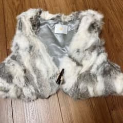 ファーのベストです。のサムネイル