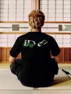 IDEASWAMブラック Tシャツ M 渋谷限定⭐️のサムネイル