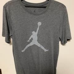 Tシャツのサムネイル