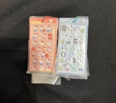 ボンボンドロップミニチュアチャームガチャガチャ ハローキティ、はぴだんぶいのサムネイル