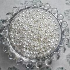 ♡まんまるパール5㎜玉　155個　ホワイト♡穴無しのサムネイル