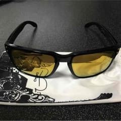 OAKLEY HOLBLOOK ショーン ホワイトモデルのサムネイル