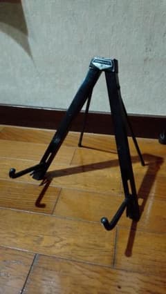 折りたたみ ギタースタンドのサムネイル