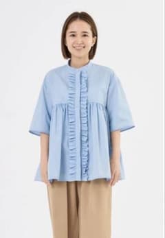 新品　タグ付き　yori ヨリ　フロントフリルギャザーブラウス □美品□yori ヨリ フロントフリルギャザーブラウス - メルカリ