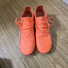 ULTRA オレンジ サッカーシューズのサムネイル