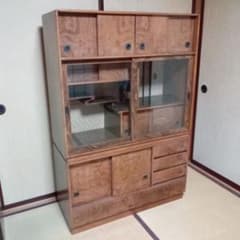 木製茶箪笥 2段重ね アンティーク(ガラス扉 違い棚 引出)レトロ - メルカリ