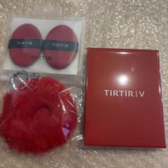 TIRTIR フォトブック　V BTSテテ　パフ キーホルダー セットのサムネイル