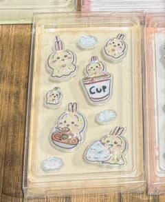 ちいかわ　ぷくちゅるシール　うさぎのサムネイル