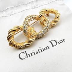 3084 極美品✨Dior ブローチ CD ロゴ 希少 刻印 - メルカリ