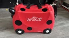 Trunki 子供用キャリーケース てんとう虫のサムネイル