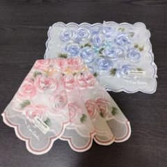 Pierre Cardin バラの花柄ハンカチ ２枚セットのサムネイル