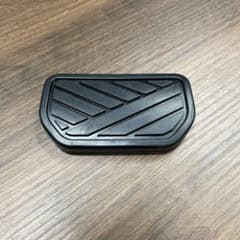 ジムニーシエラ  AT用 ブレーキペダルカバー純正