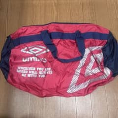 《umbro》 ドラムバッグ スポーツバッグ レッド系のサムネイル