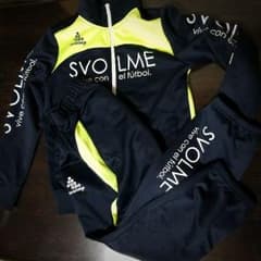 SVOLME kids ジャージセットアップ 140cmのサムネイル