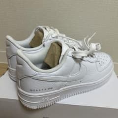 1017 ALYX 9SM エアフォース1 ホワイト スニーカーのサムネイル