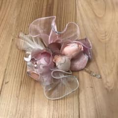 コサージュのサムネイル