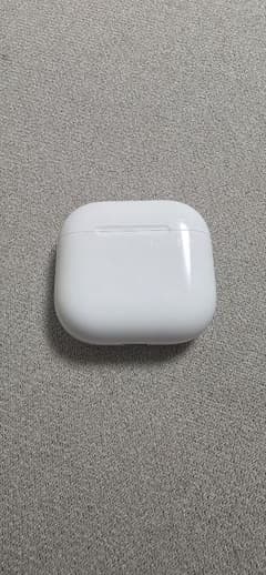 AirPods 4世代 非ANC 左のみ 充電ケース付き 動作確認済みのサムネイル