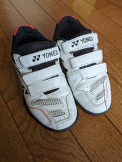 YONEX　バドミントンシューズ　20cmのサムネイル