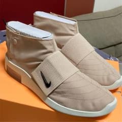 NIKE AIR/FEAR OF GOD MOC PARTICLE BEIGEのサムネイル