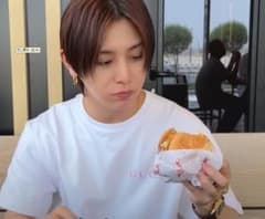 山田涼介着 GUCCI 2025 S/S Tシャツ - メルカリ