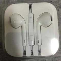 イヤホン Apple 純正のサムネイル
