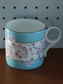 <新品未使用品>WEDGWOOD TOKYO MUG 桜の花柄 箱付きのサムネイル