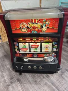 し*つ様 パチスロ実機 マイジャグラー 卓上 送料込！ジャンク - メルカリ