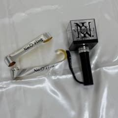 Man ペンライト　２本売り　銀テープ一本付き Number_i ペンライト銀テープ - メルカリ